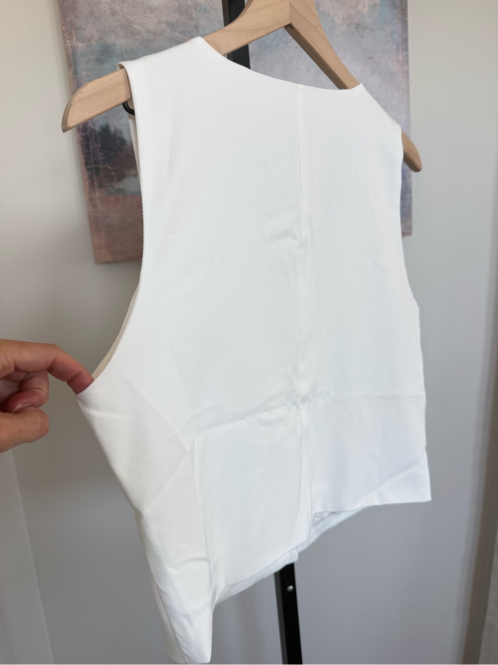 Anthropologie Flat White Sleeveless Tailored Vest Blouse Hidden Button Medium - Picture 6 of 9